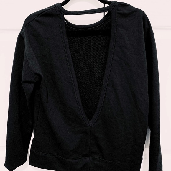 2 for 20 Nike Black Women’s Crewneck Sweatshirt - Picture 2 of 3